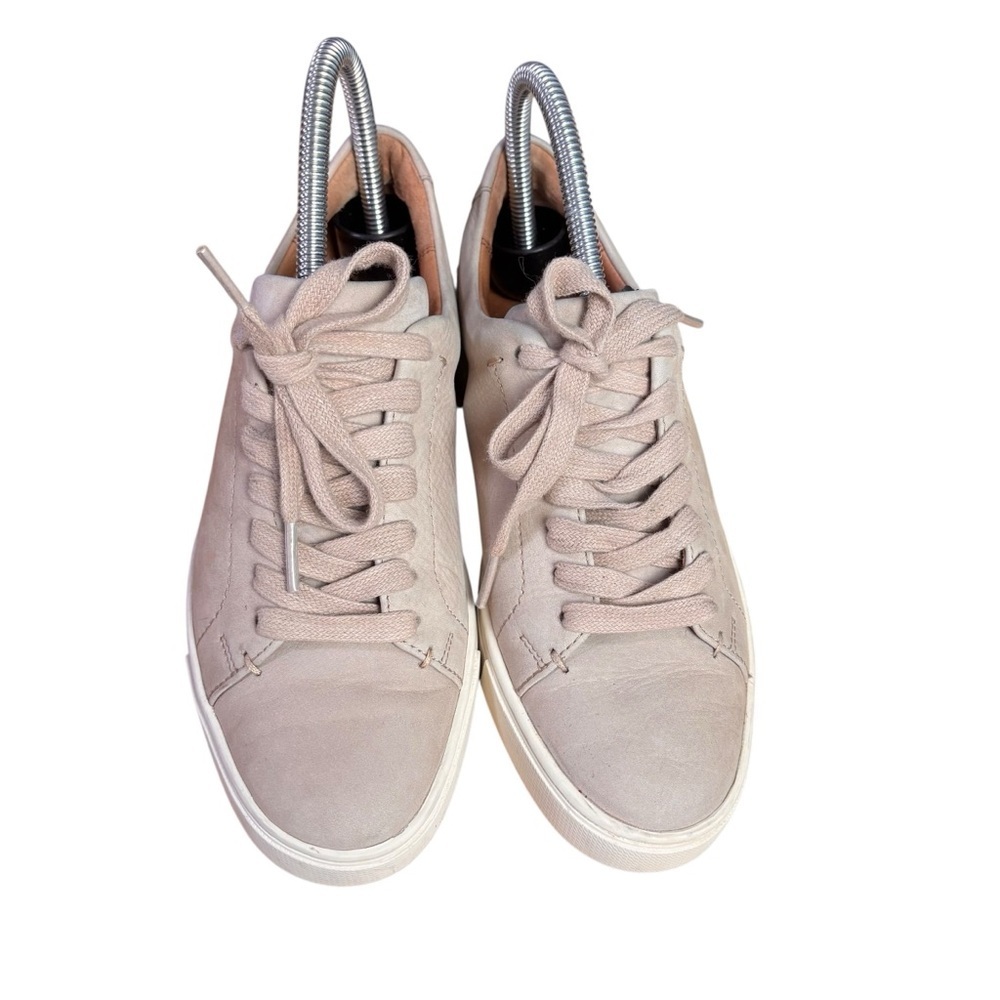 Frye Ivy Low Lace Leather Sneaker in taupe/lilac - Women’s Sz 6.5 - Picture 2 of 10